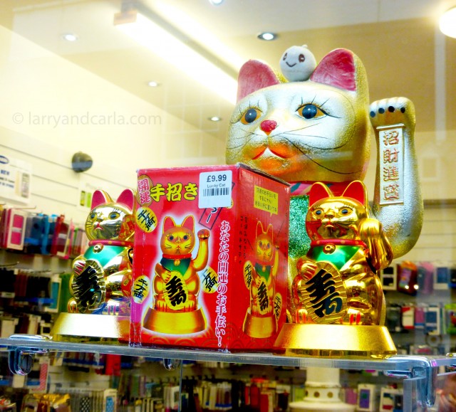 lucky cat in Windsor, England