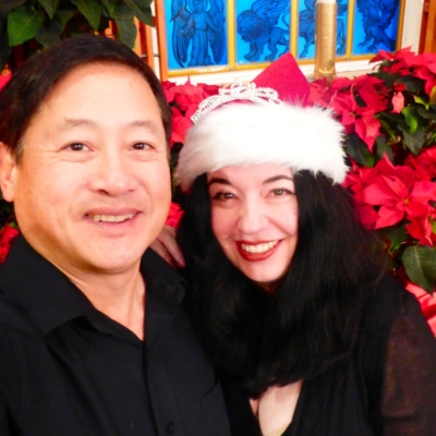 Handbell musicians Larry and Carla - Christmas performance in San Jose