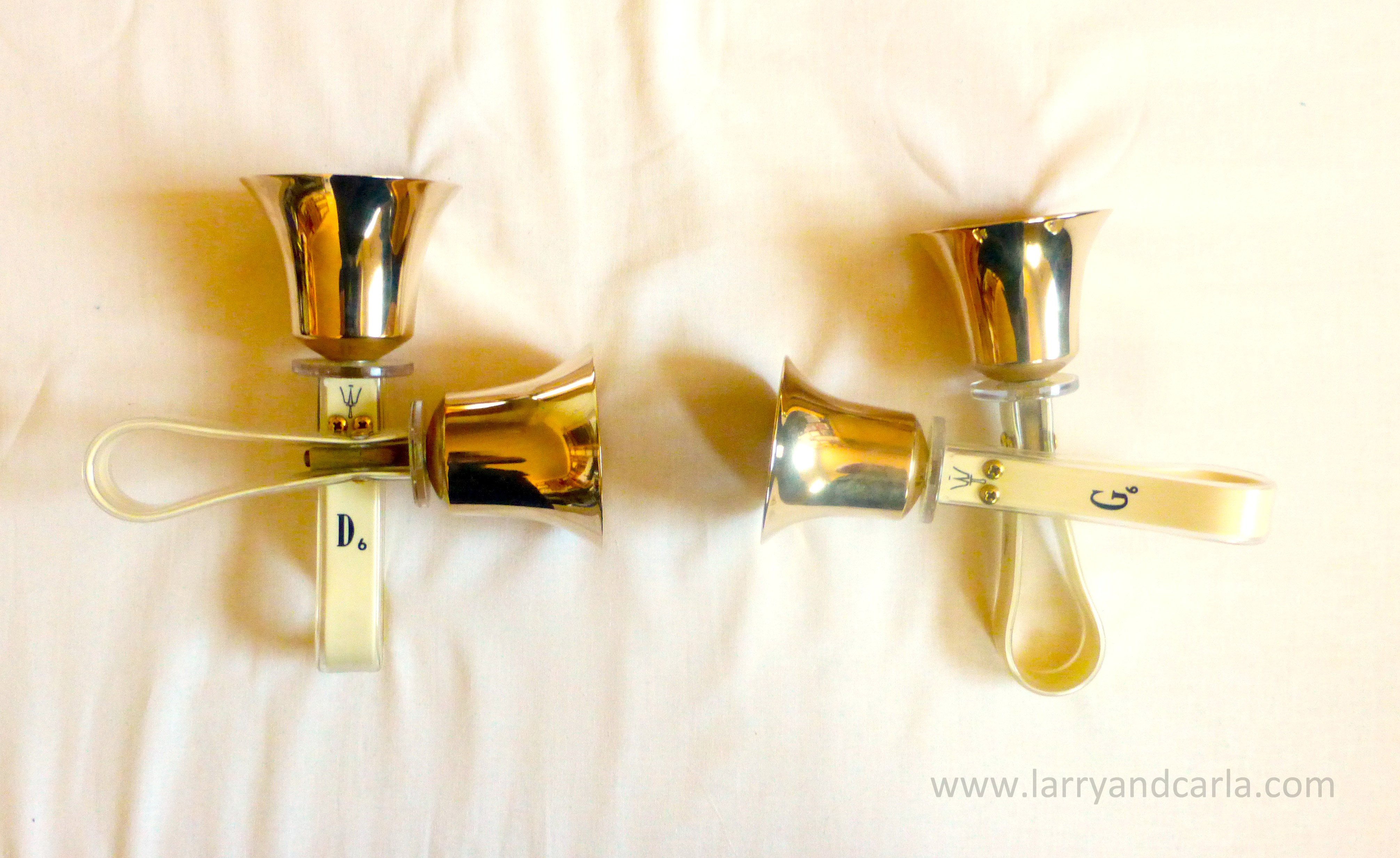 Playing Four-in-Hand Handbells in the British or Japanese 