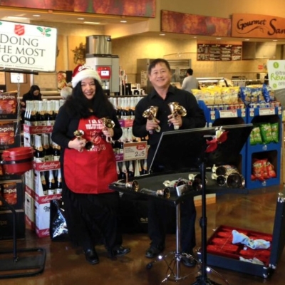 Handbell duo Larry and Carla -Salvation Army Red Kettle 2015