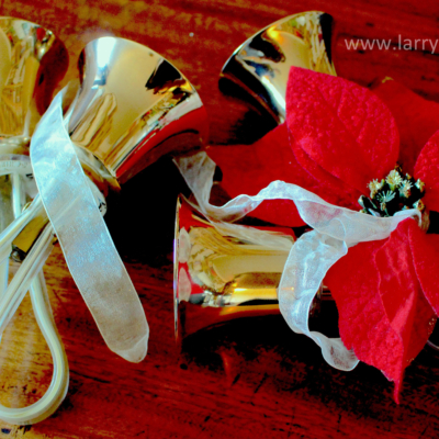 Christmas and holiday entertainment handbells with handbell duo Larry and Carla