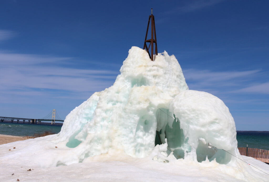 ice tree in Mackinac City