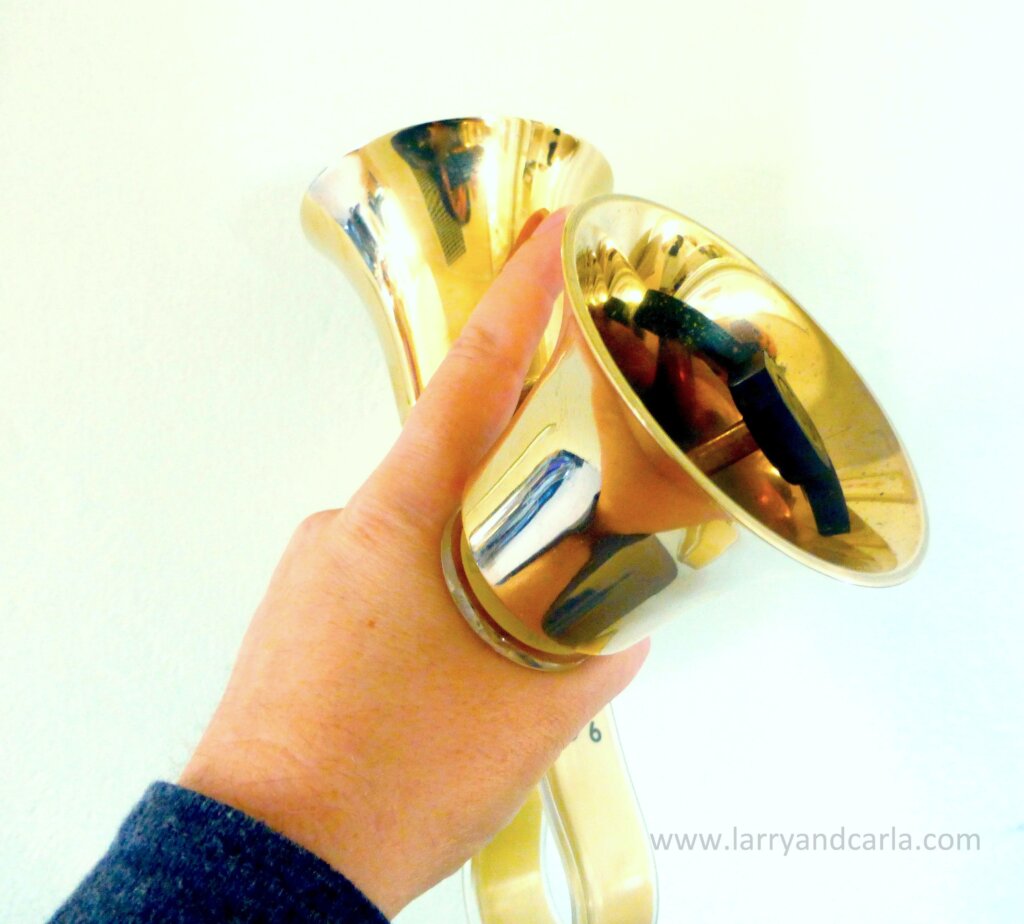 British 4-in-hand thumb damp secondary